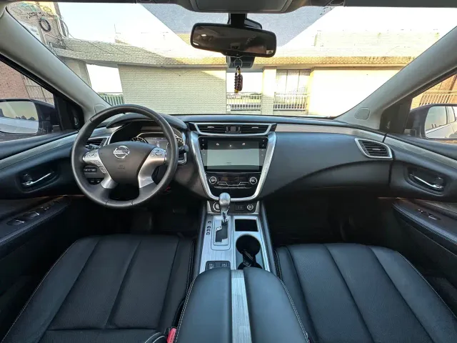 Nissan Murano — Фото автомобиля 11