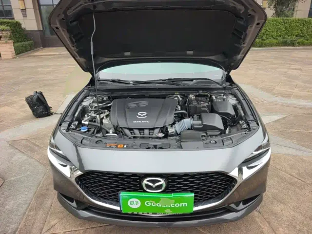 Mazda Axela — Фото автомобиля 19