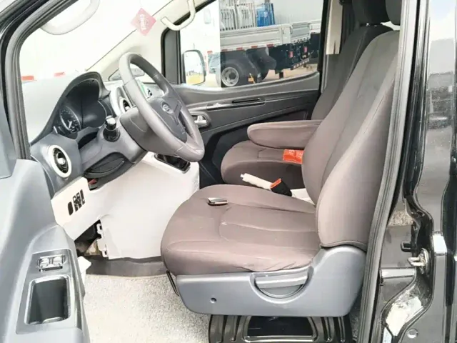 JAC Refine M3 — Фото автомобиля 14