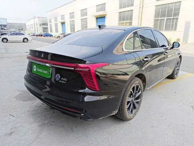 Hongqi H5 PHEV — Фото автомобиля 4
