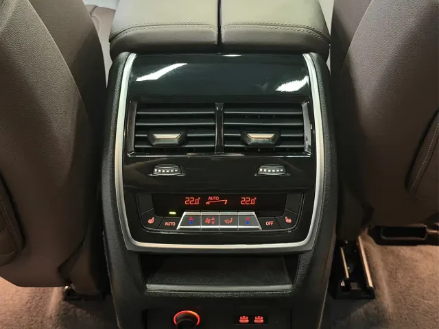 BMW X5 — Фото автомобиля 15