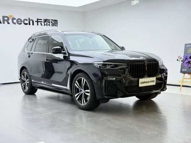 BMW X7 — Фото автомобиля 12