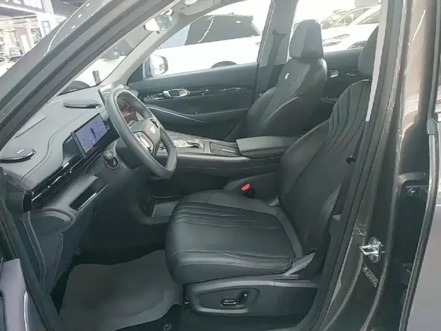 Geely Galaxy E5 — Фото автомобиля 12