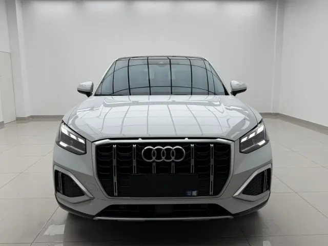 Audi Q2L — Фото автомобиля 2