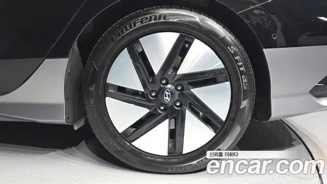 Hyundai Ioniq 6 — Фото автомобиля 6