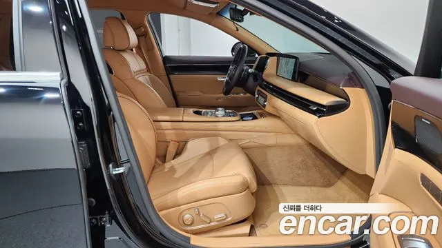 Genesis G90 Бензин 3.5 турбо AWD — Фото автомобиля 24