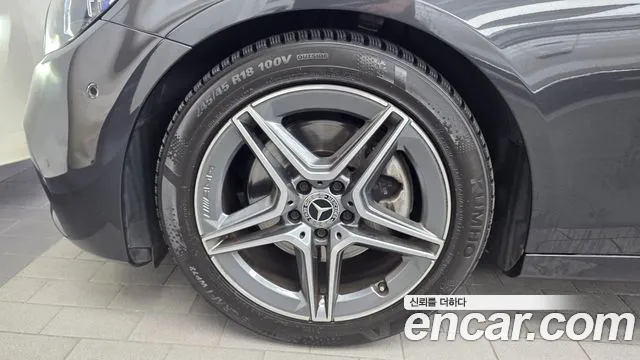 Mercedes-Benz E-Class W213 — Фото автомобиля 5