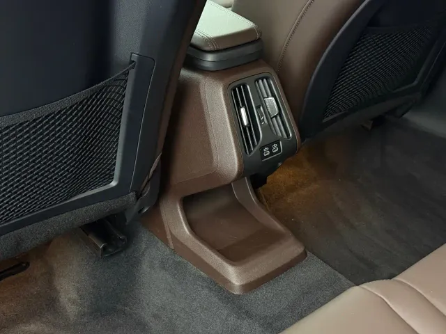 BMW X1 — Фото автомобиля 12