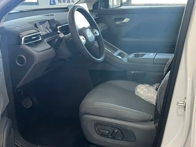 GAC Trumpchi GS4 — Фото автомобиля 8