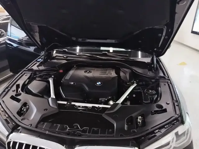 BMW 5 Series — Фото автомобиля 15