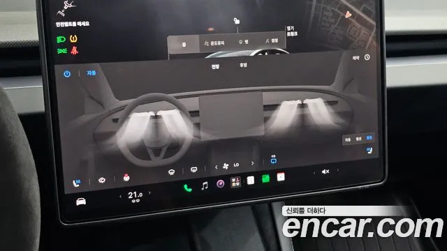 Tesla Model 3 — Фото автомобиля 29