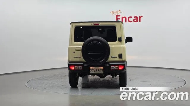 Suzuki Jimny — Фото автомобиля 4