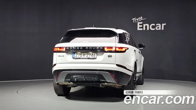 Land Rover Range Rover Velar Range Rover Velar 2.0 P250 R-Dynamic SE — Фото автомобиля 4