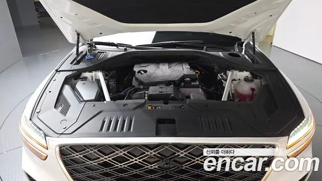 Genesis GV70 — Фото автомобиля 9