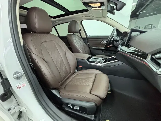 BMW 3 Series — Фото автомобиля 10
