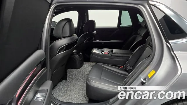 Genesis G90 Бензин 3.5 Turbo e-S/C AWD — Фото автомобиля 13