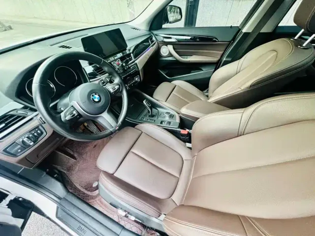 BMW X1 — Фото автомобиля 14