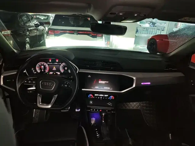 Audi Q3 — Фото автомобиля 9
