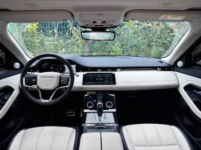 Land Rover Range Rover Evoque — Фото автомобиля 19