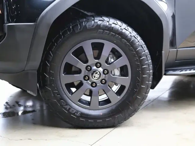 Toyota Prado — Фото автомобиля 26