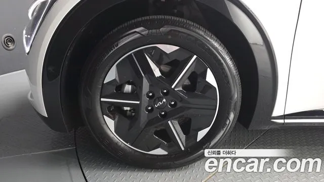 Kia EV6 — Фото автомобиля 4