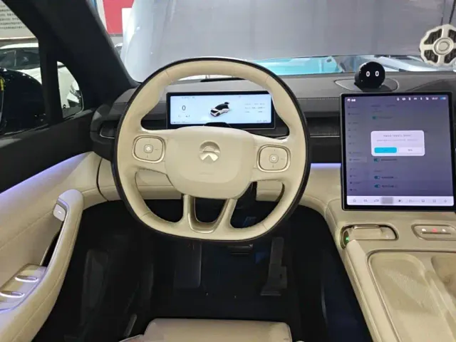 Nio ES6 — Фото автомобиля 14