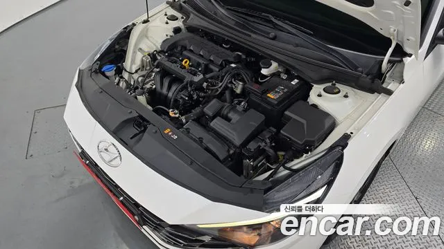 Hyundai AVANTE Avante (CN7) — Фото автомобиля 6