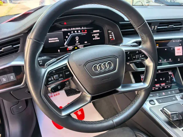 Audi A7L — Фото автомобиля 13