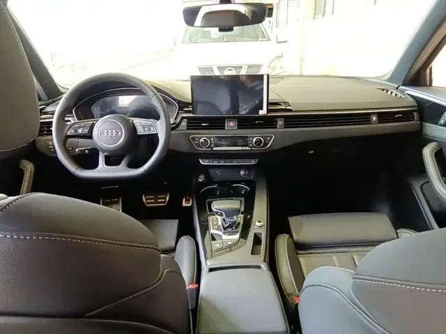 Audi A4L — Фото автомобиля 9