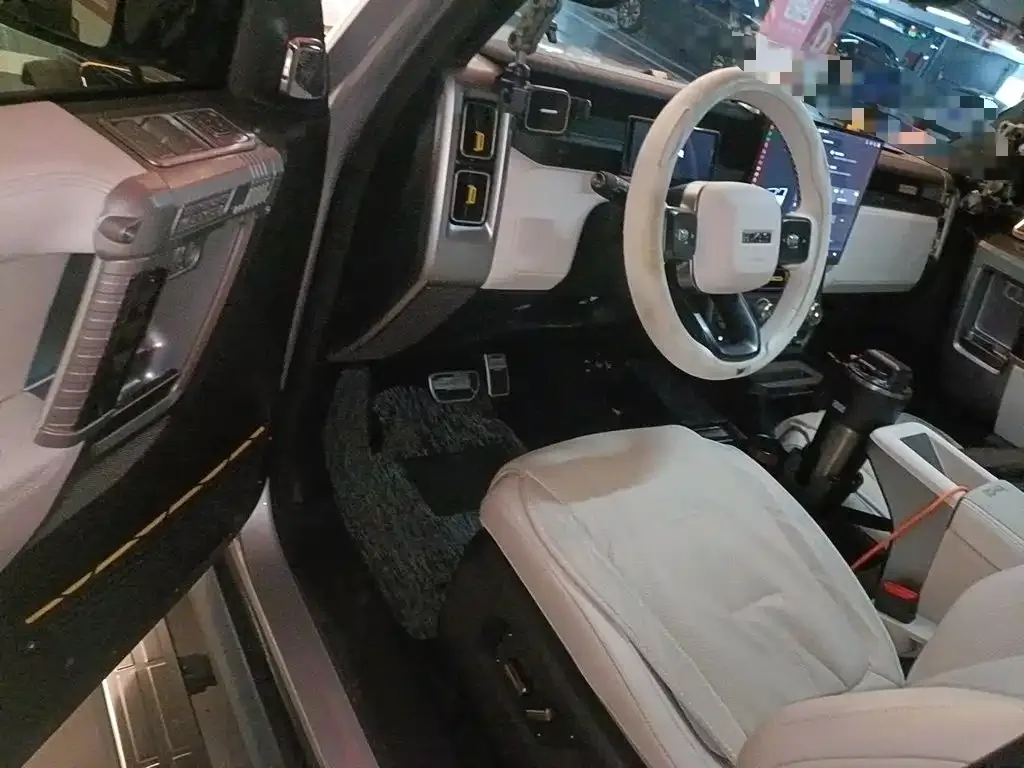 iCAR iCAR V23 2025 401 2WD Advanced Edition — Фото автомобиля 13