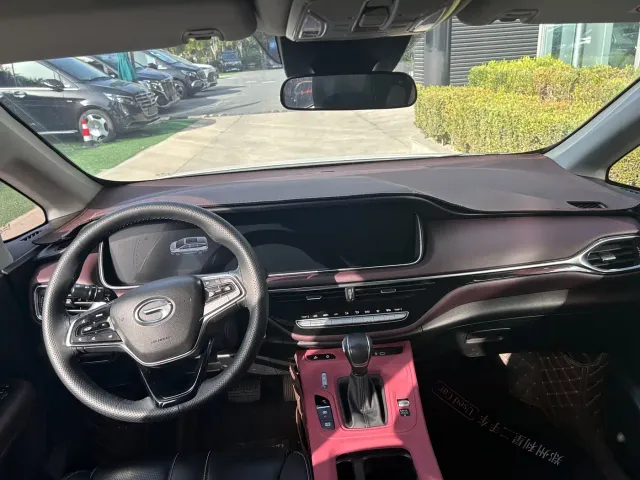 GAC Trumpchi M6 — Фото автомобиля 9