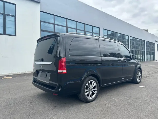 Mercedes-Benz V-Class — Фото автомобиля 7