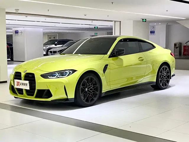 Фотография автомобиля — BMW M4