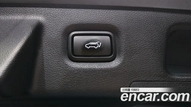 Hyundai Santafe — Фото автомобиля 8
