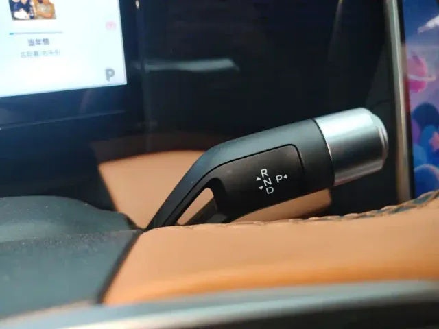 Geely Galaxy L7 — Фото автомобиля 15