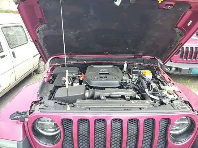 Jeep Wrangler — Фото автомобиля 19