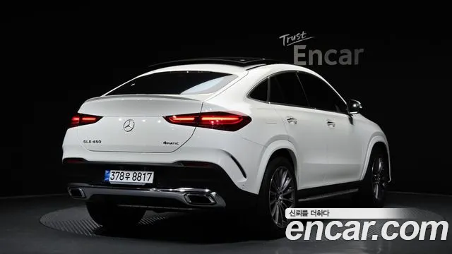 Mercedes-Benz GLE-Class — Фото автомобиля 2