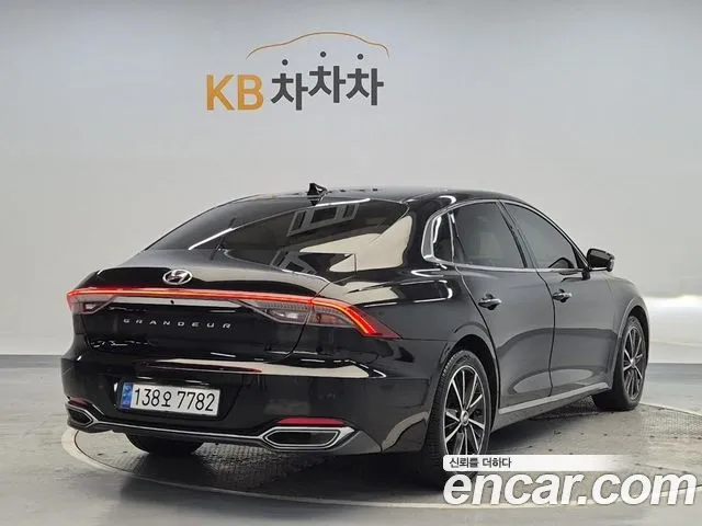 Hyundai Grandeur Новый Grandeur IG — Фото автомобиля 4