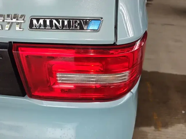 Wuling Hongguang Mini EV — Фото автомобиля 7