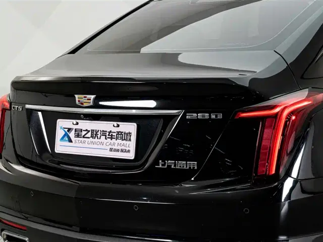 Cadillac CT5 — Фото автомобиля 8