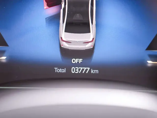 BMW 5 Series — Фото автомобиля 13