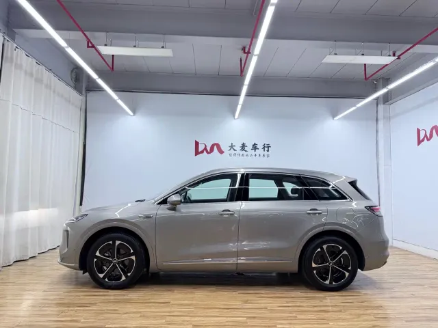 Shangjie SUV — Фото автомобиля 4