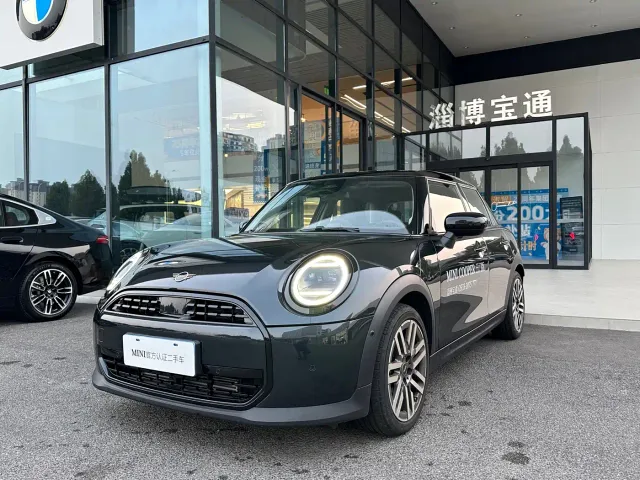 MINI Hatch — Фото автомобиля 2