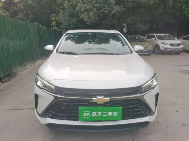 Chevrolet Monza — Фото автомобиля 2