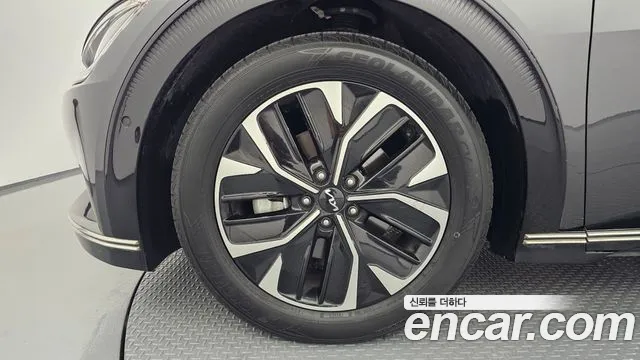 Kia EV6 — Фото автомобиля 5