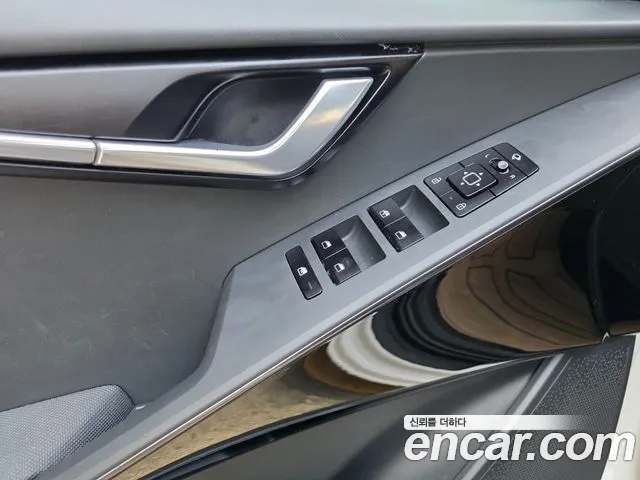 Kia Niro — Фото автомобиля 14