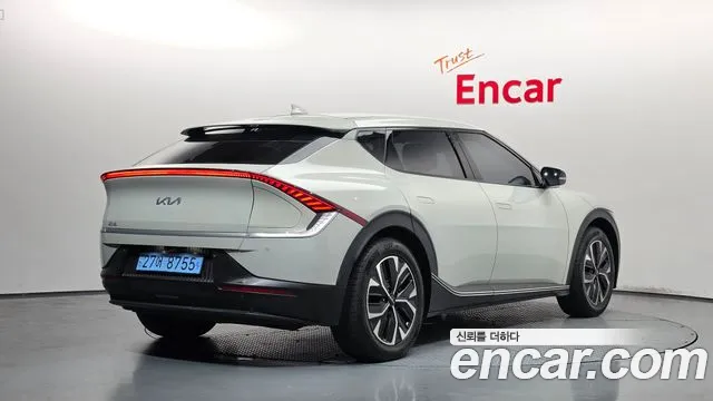 Kia EV6 — Фото автомобиля 2