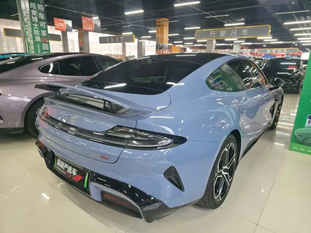 Xiaomi SU7 — Фото автомобиля 11