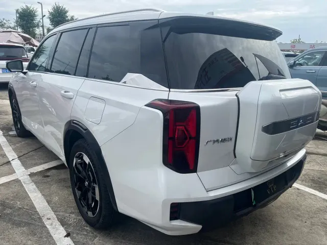 GAC Trumpchi ES9 — Фото автомобиля 21