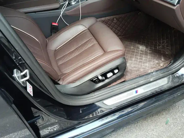 BMW 5 Series — Фото автомобиля 8